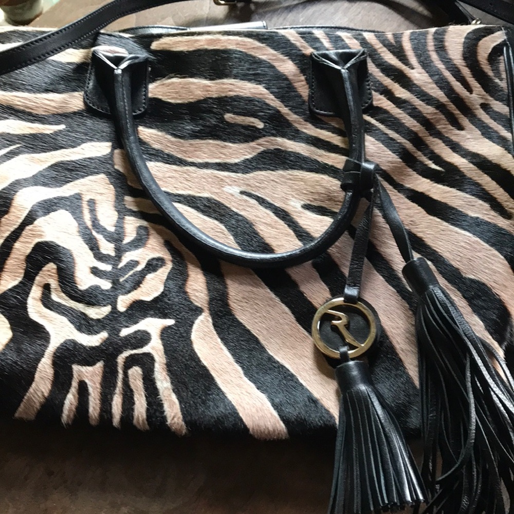 Varriale Hand Bag: genuine leather and fur.